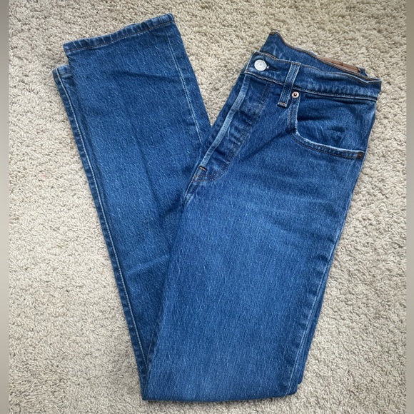 Levi’s Women’s 501 Straight Leg Jeans - Picture 1 of 7